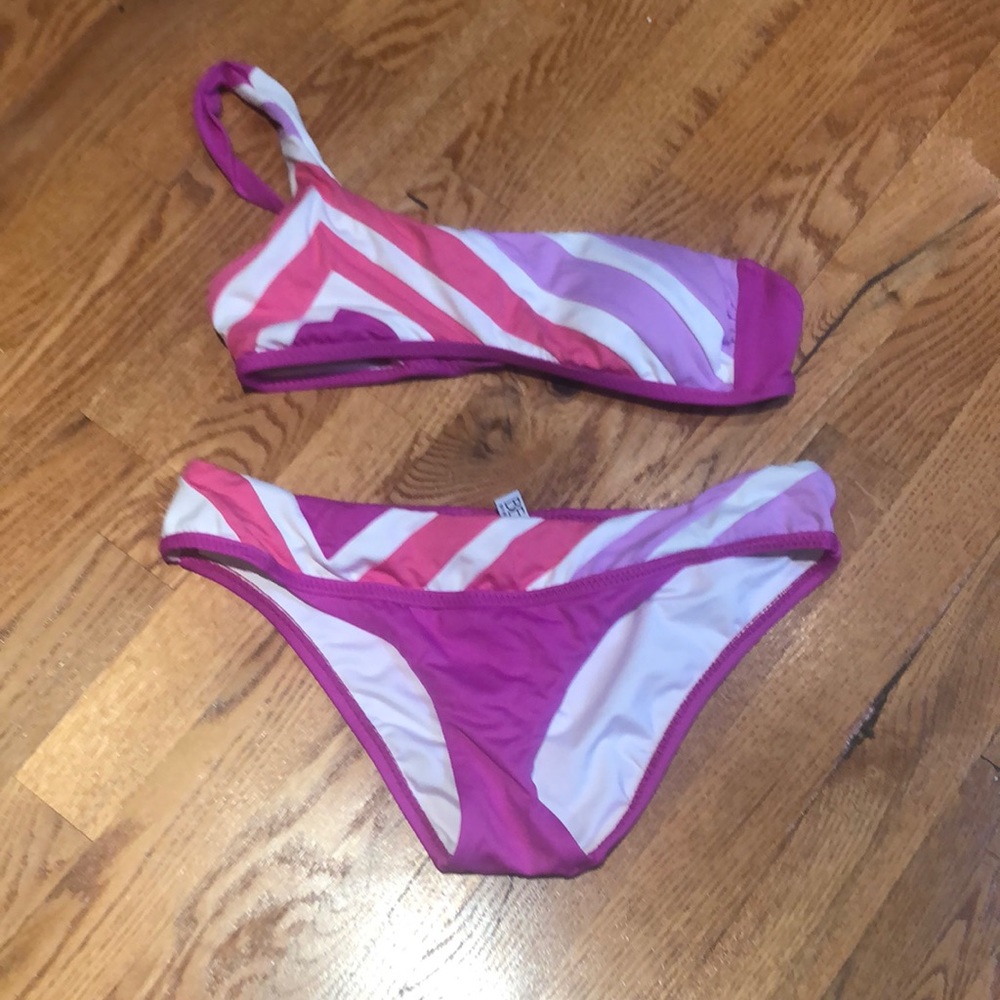 Becca pink and white one shoulder bikini sz small